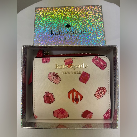 NWT ♠️ Kate Spade Wallet - Picture 7 of 7